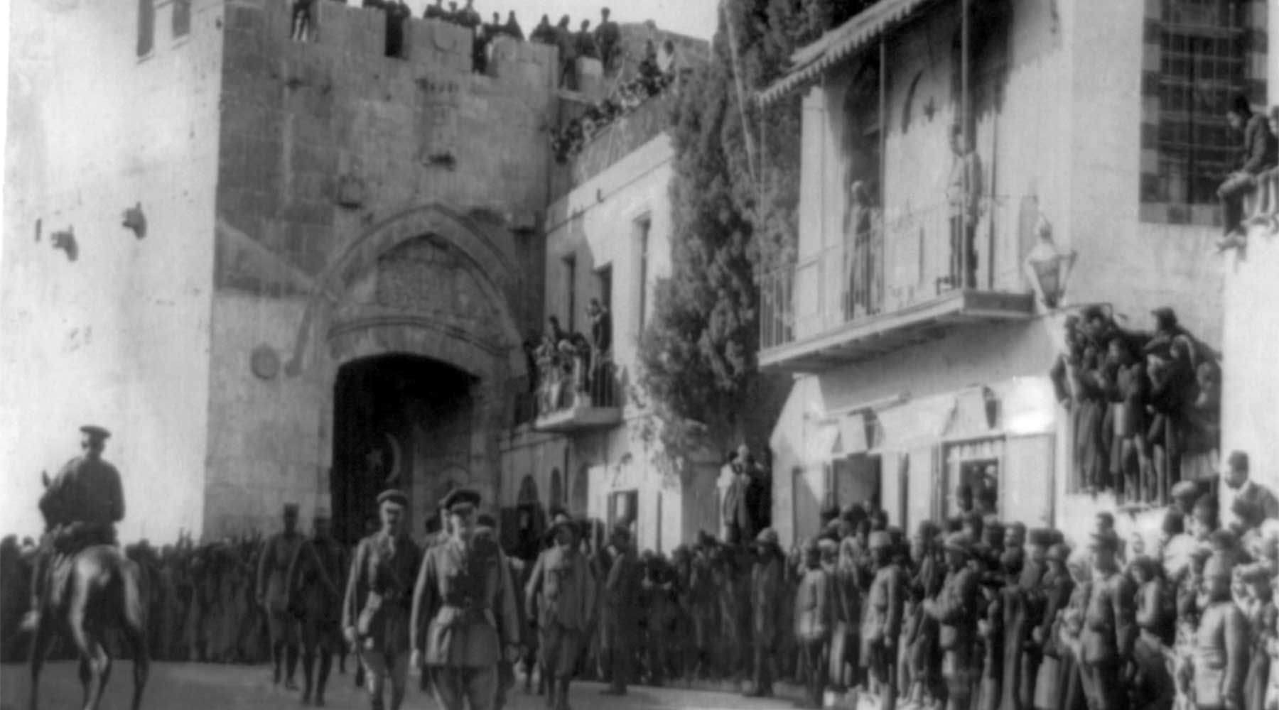 General Allenby enters Jerusalem on foot, 11 December 1917